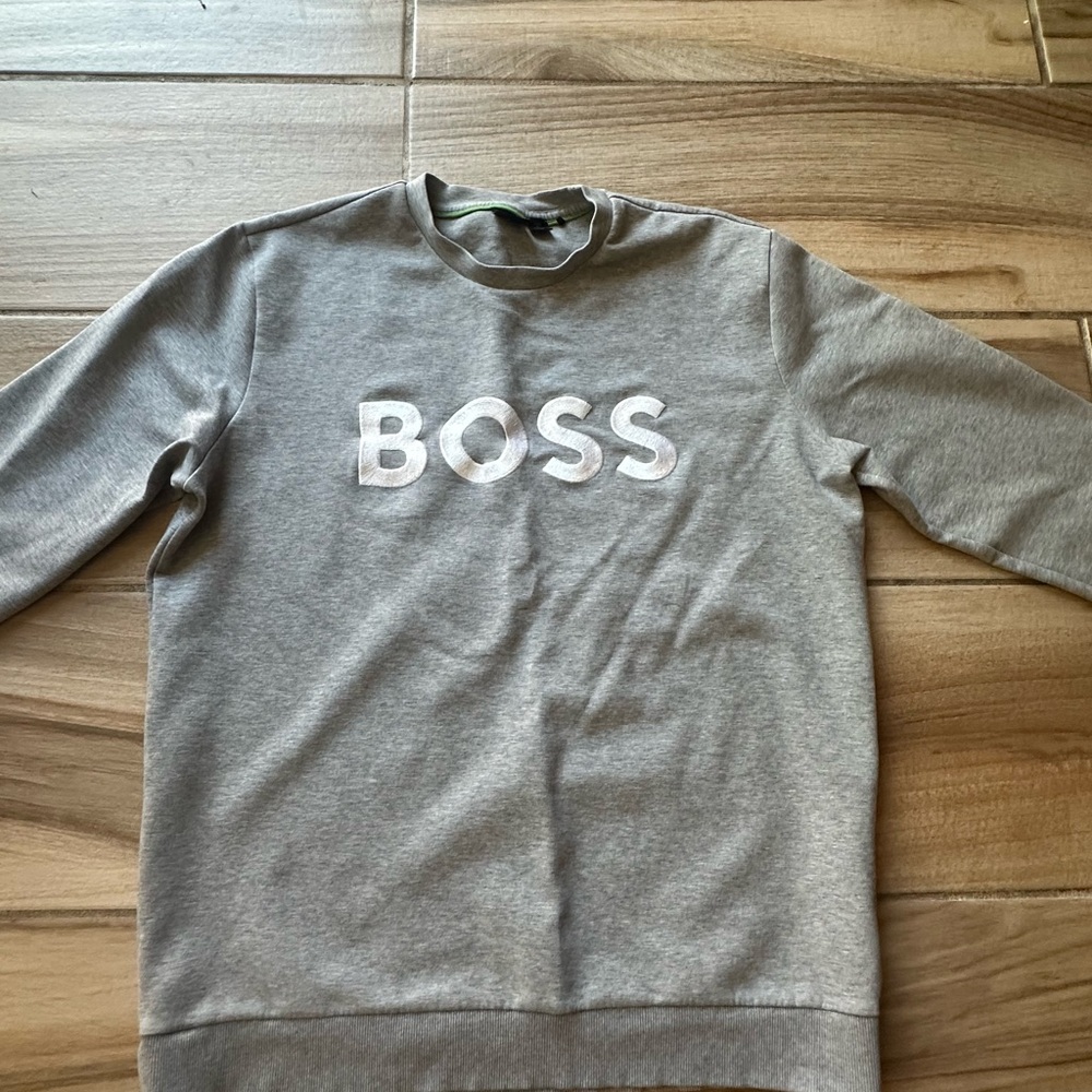 BOSS Men's Light Gray Crewneck Sweater